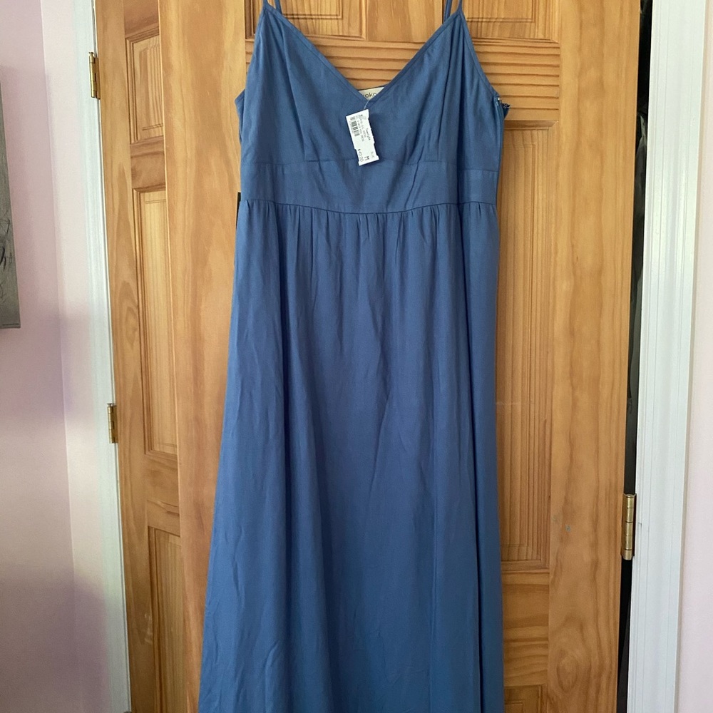 NEVER WORN Blue Maxi Dress